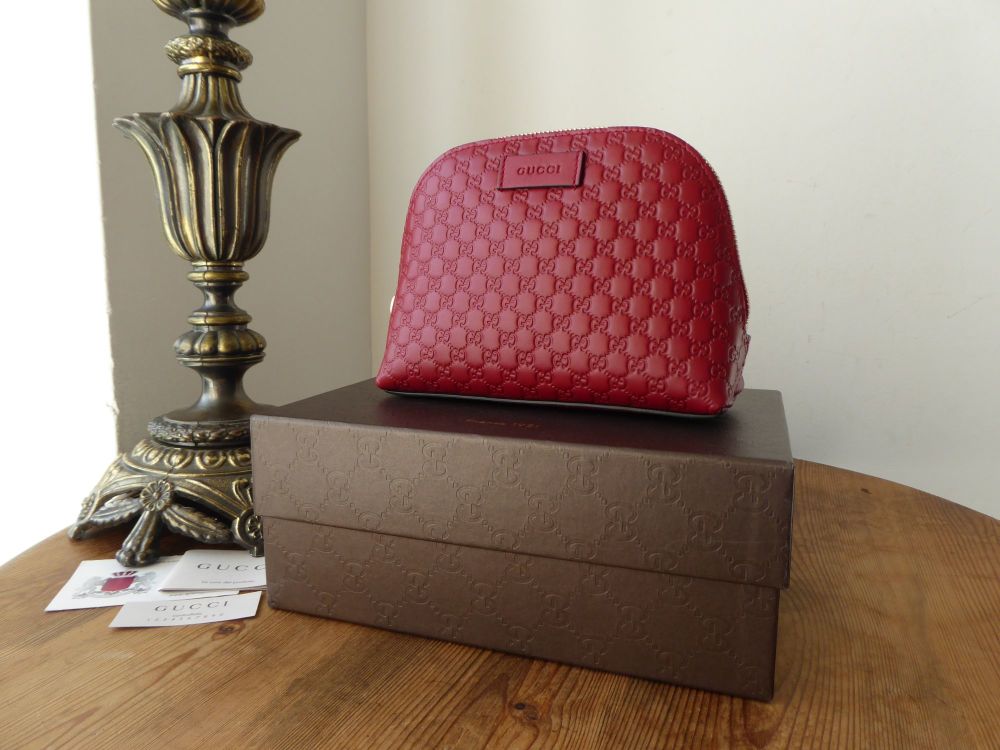 Gucci Cosmetic Zip Pouch in Dark Red Micro Guccissima Leather - New*