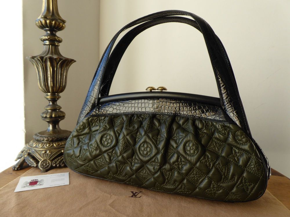 Louis Vuitton Limited Edition Vienna Sac Fermoir MM in Quilted Olive Lambskin with Black ...