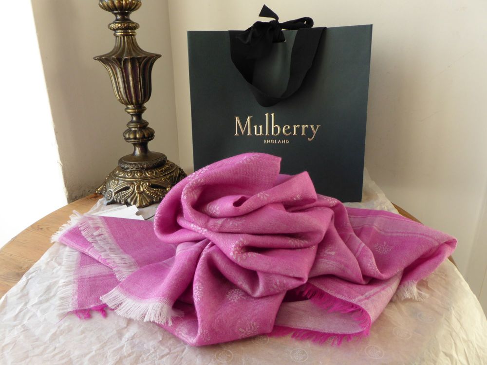 Mulberry Tamara Square Wrap in 100% Cashmere Mulberry Pink - As New*