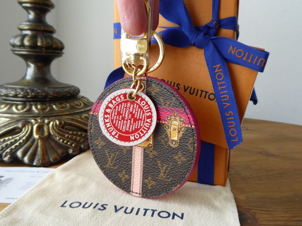 Louis Vuitton Limited Edition Summer Trunks Key Holder Bag Charm - New