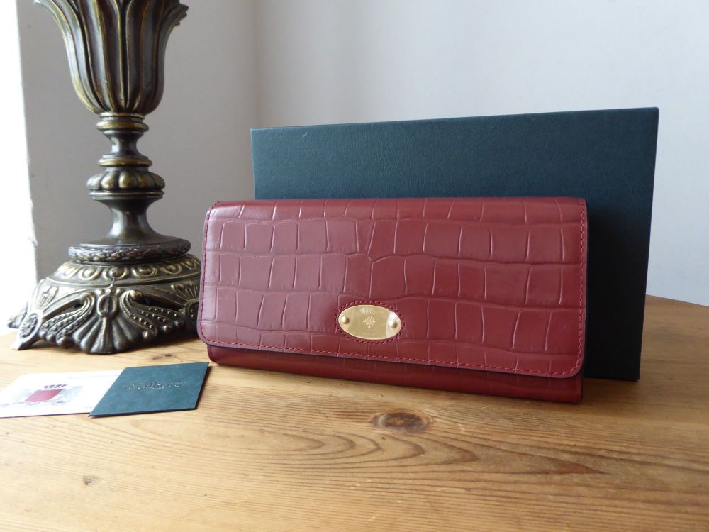 Mulberry Plaque Long Wallet Continental Flap Purse in Venetian Red Shiny Cr