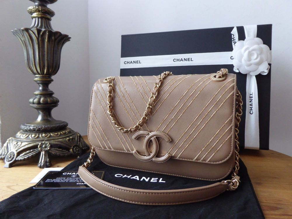 Chanel CC Small Flap Bag in Triple Stitched Chevron Beige Calfskin 