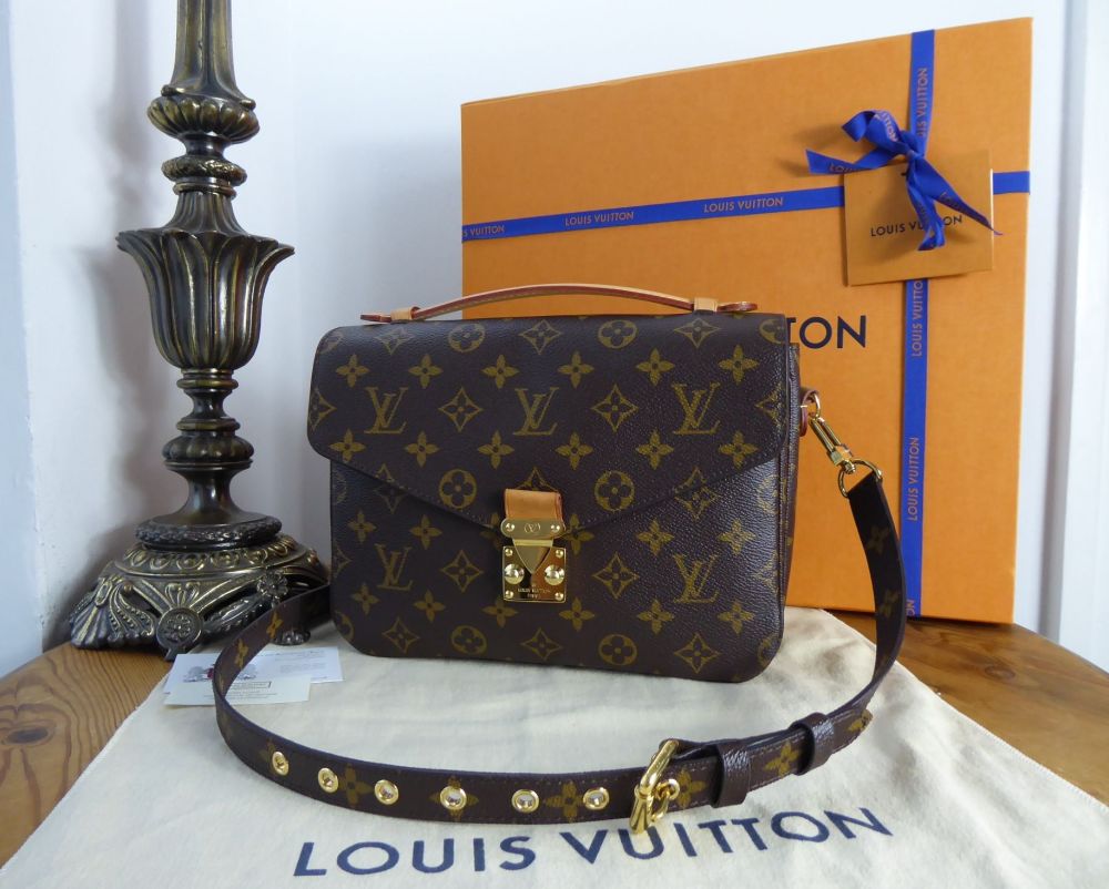 Authentic Louis Vuitton Monogram Pochette Metis Shoulder Strap Adjustable 