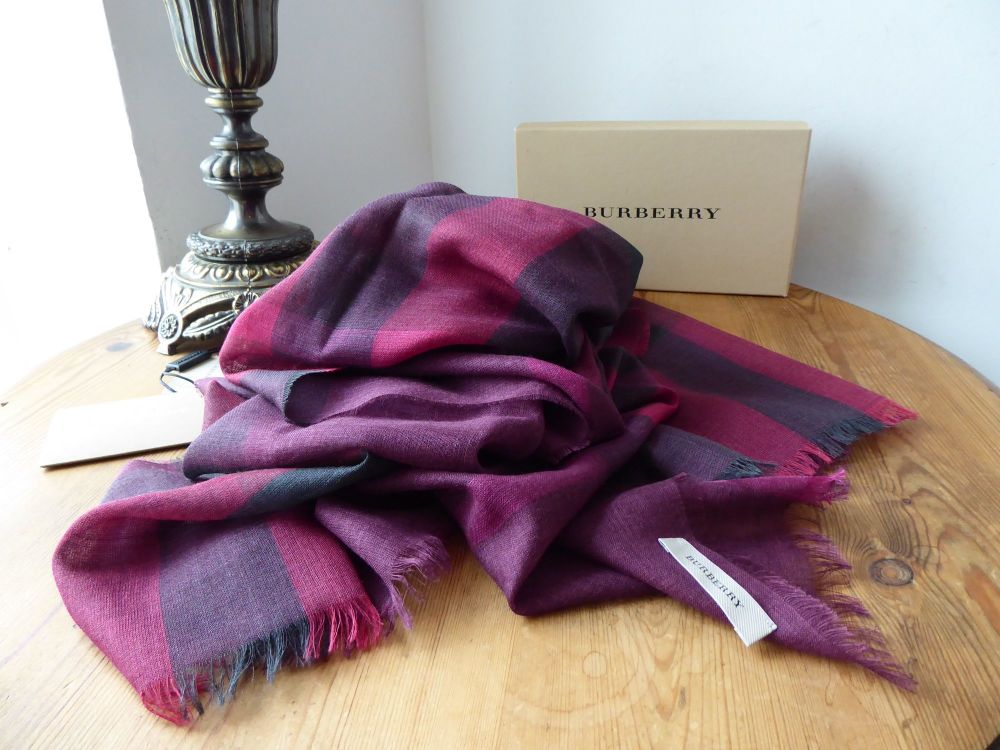 Burberry Gauze Giant Exploded Check Rectangular Scarf Wrap in Military Red Check Wool Silk Mix - As New* - SOLD