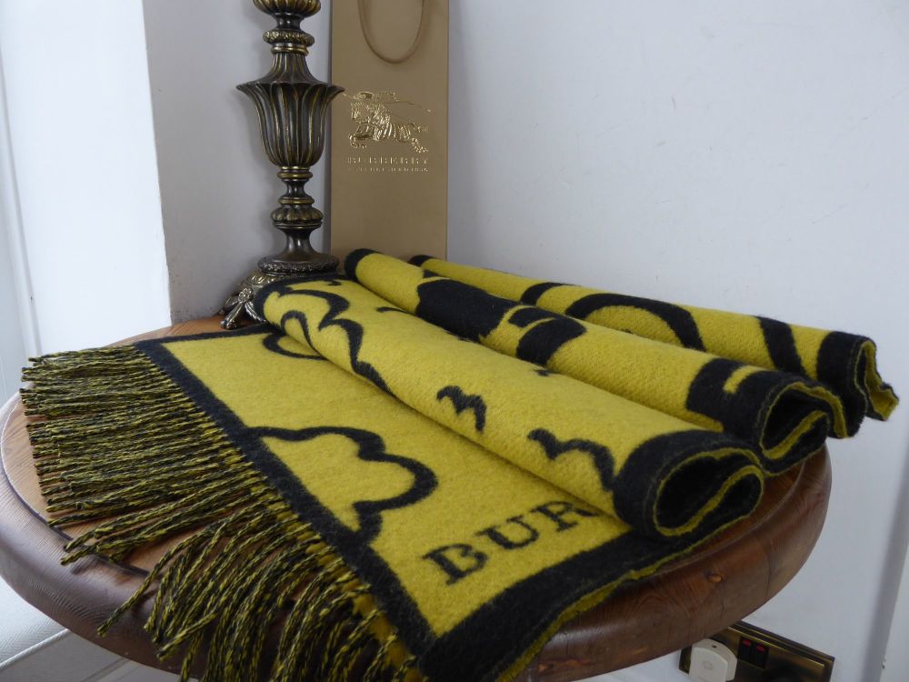Burberry London Street Art Winter Scarf Wrap in Larch Yellow Wool Cashmere 
