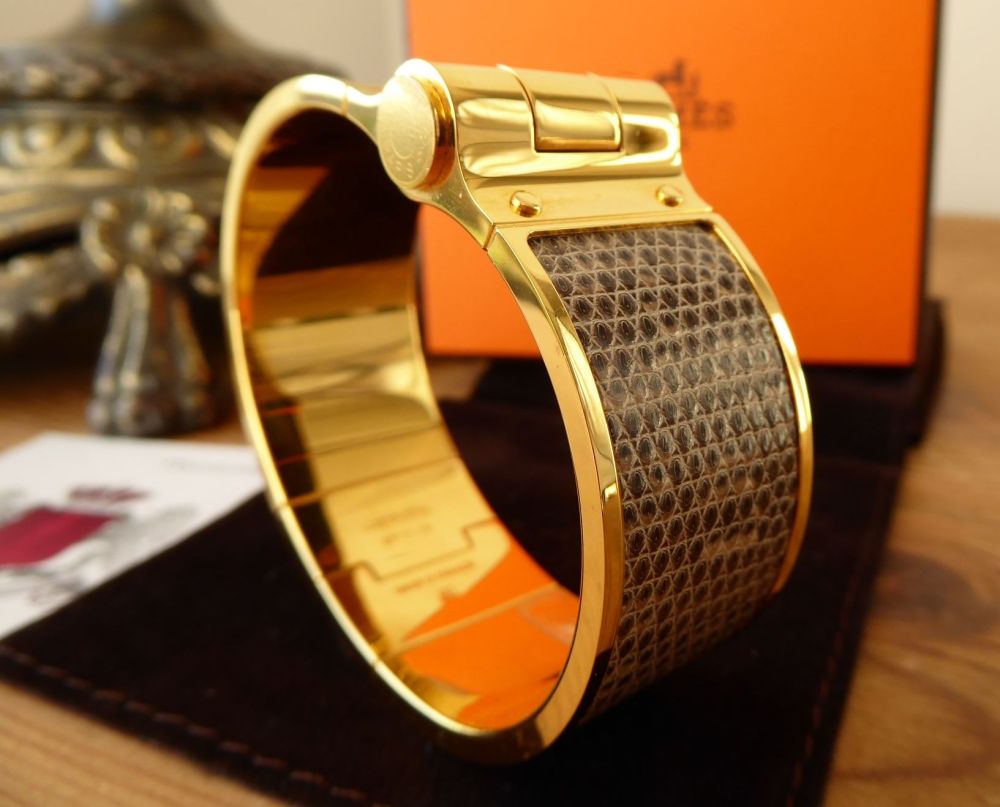 Hermès Gold Plated Wide Hinged Bracelet Charniere with Ombre Lizard Karung Inlay - New
