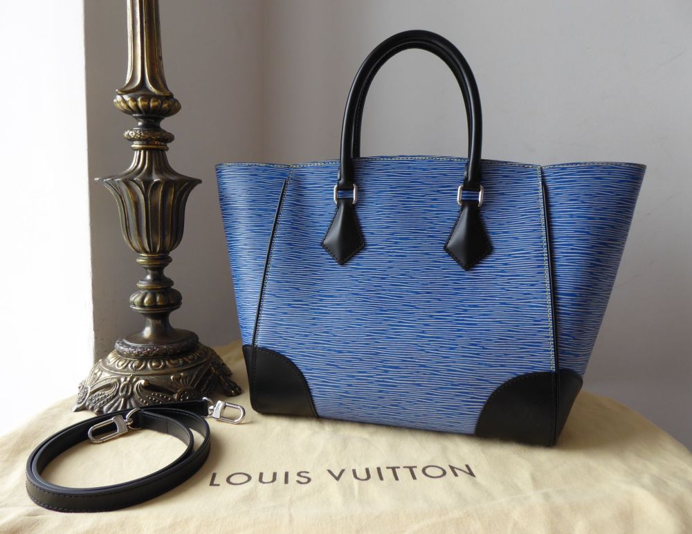Sac à main Louis Vuitton Phenix en cuir épi bleu-jean et cuir noir