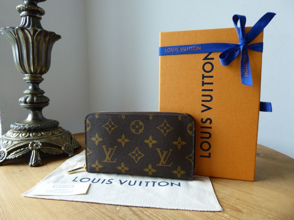 Louis Vuitton Medium Zippy Zip Around Purse Wallet in Monogram - SOLD