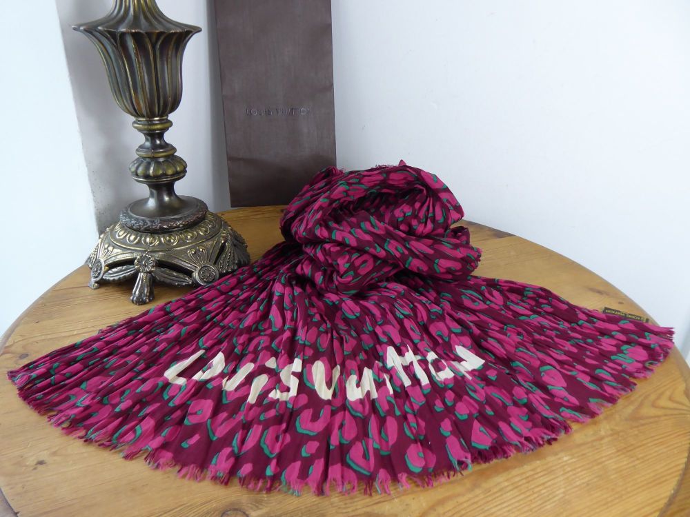 Louis Vuitton Stephen Sprouse Leopard Graffiti Pareo Scarf in Rouge  Fauviste 100% Cotton - SOLD