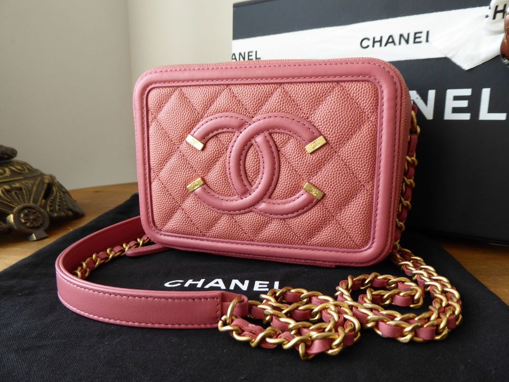 CHANEL Caviar Quilted Filigree Vanity Clutch With Chain Pink Light Blue  Green 1289178