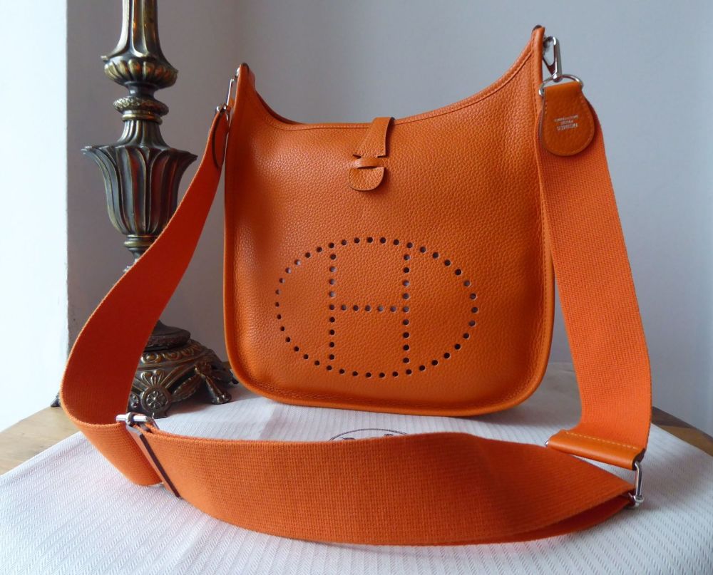 Hermés Evelyne III PM in Hermés Orange Clemence Leather with Palladium Hard