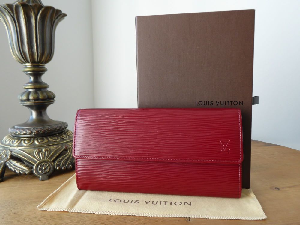 Louis Vuitton Sarah Continental Flap Wallet in Epi Carmine Red