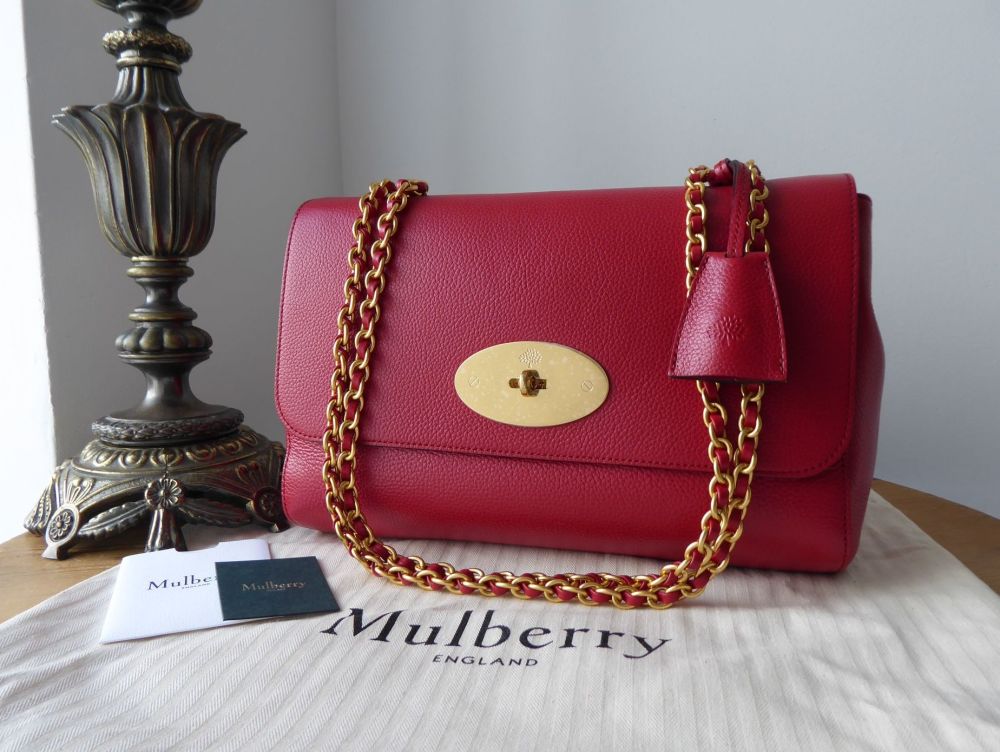 Mulberry Medium Lily in Scarlet Red Small Classic Grain - New