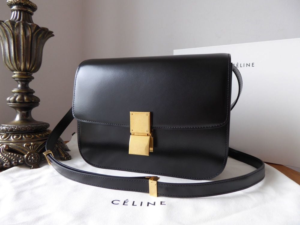 CÉLINE Medium Classic Box Bag in Black Calfskin - SOLD