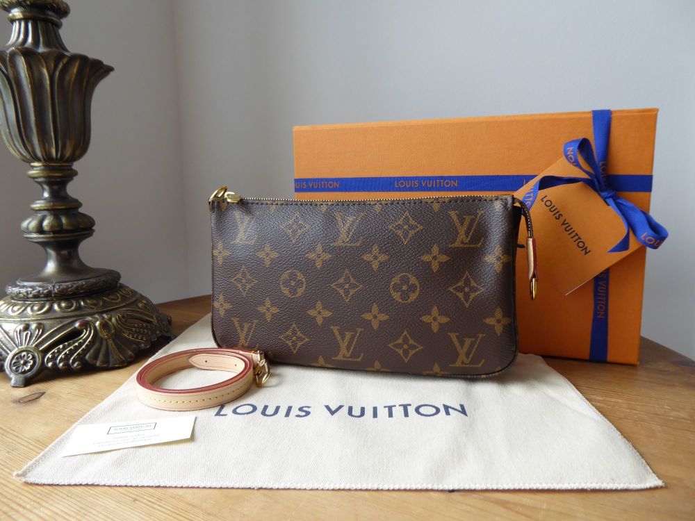 Louis Vuitton Pochette Accessoires in Monogram Vachette - SOLD