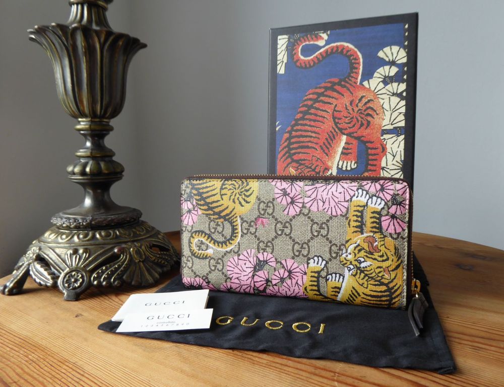 Gucci Long Continental Zip Around  Purse Wallet in Bengal Tiger Print GG Supreme - SOLD