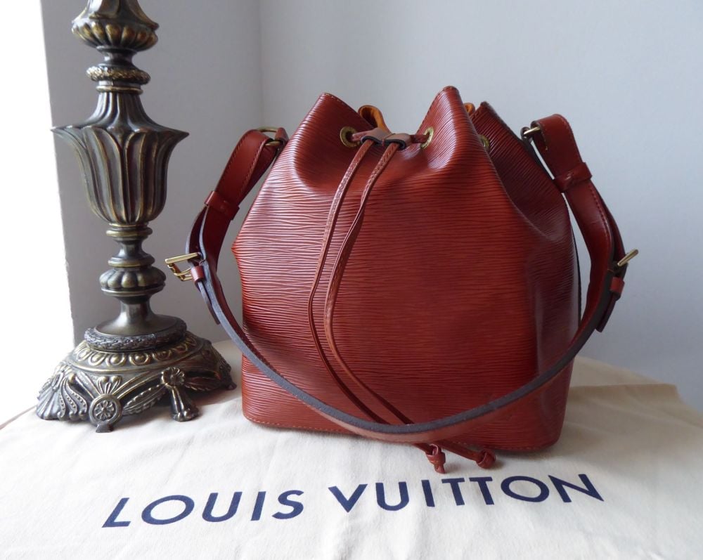 Auth Louis Vuitton Drawstring Petit Noe Silver Hardware Red Epi