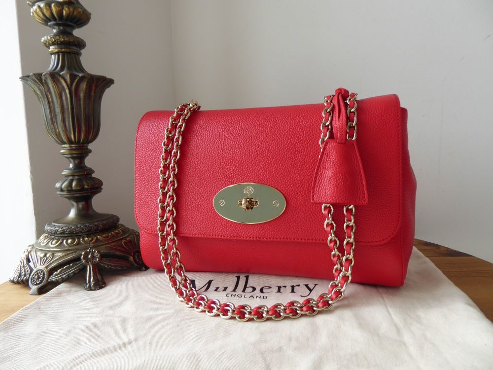 Mulberry Medium Lily in Hibiscus Red Small Classic Grain 