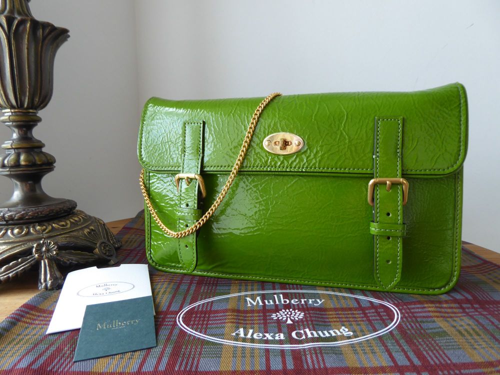 Mulberry X Alexa Chung Little Guy Shoulder Clutch in Apple Green Wrinkled P