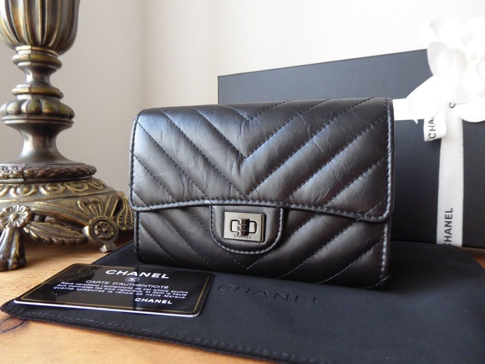 Chanel So Black Mademoiselle Lock Medium Reissue Wallet in Chevron Quilted Aged Black Calfskin - As New*