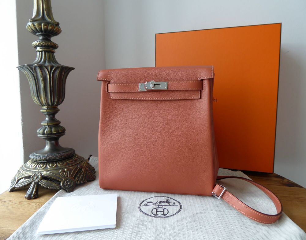 Hermès Kelly Ado II Backpack in Blush Rose Jaipur Verso Evercolor - New 