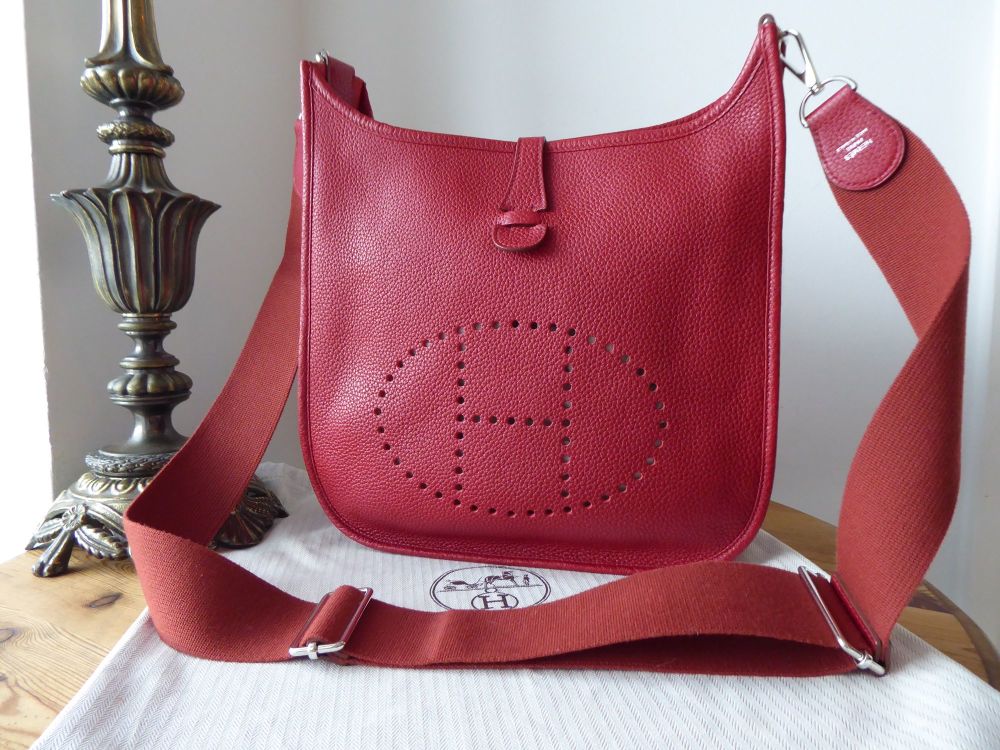 Hermés Evelyne III 29 PM in Rouge Garance Clemence Leather - SOLD