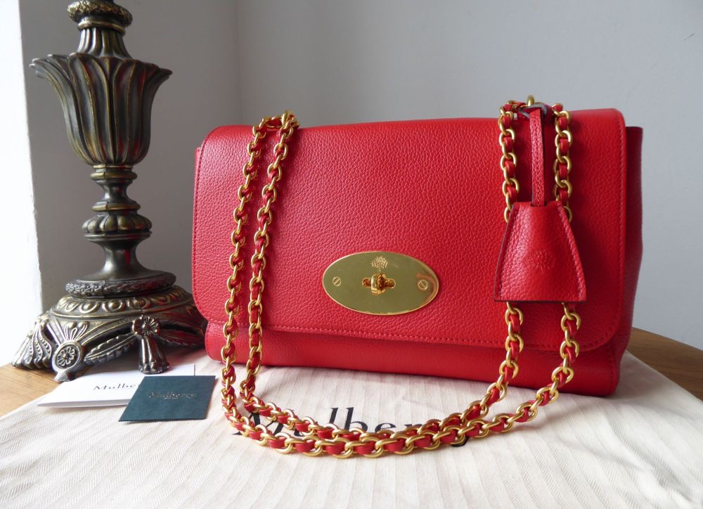 Mulberry Medium Lily in Ruby Red Small Classic Grain 