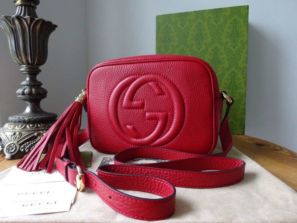 Gucci Soho Disco Crossbody Shoulder Bag in Red Pebbled Calfskin