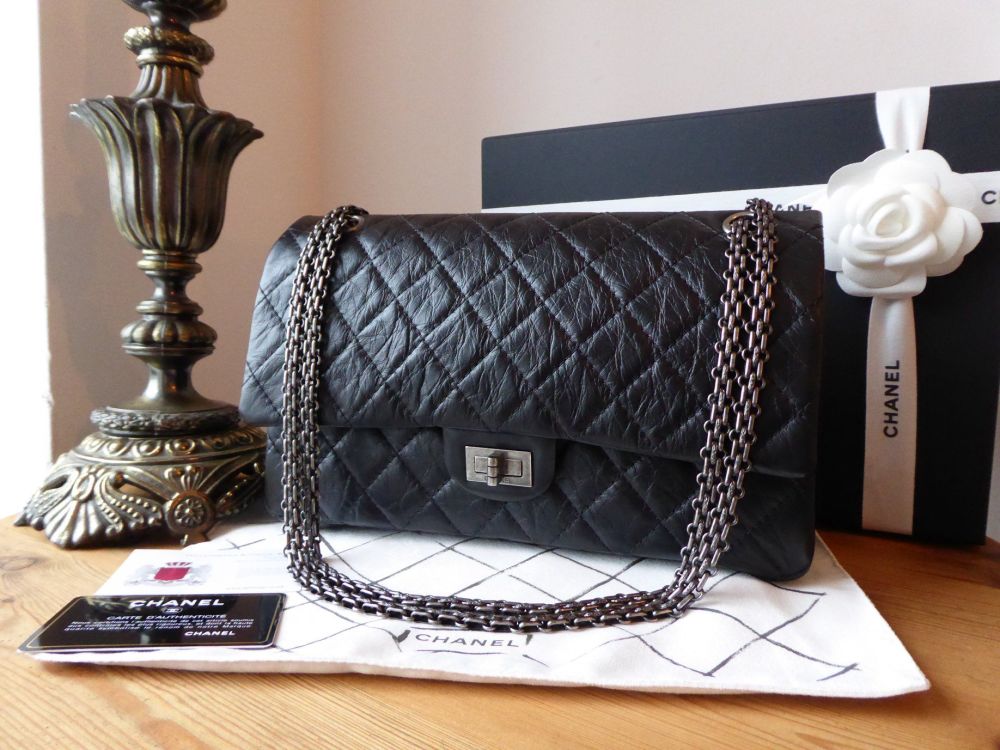 Chanel 255 all black chevron reissue 226 Luxury Bags  Wallets on  Carousell