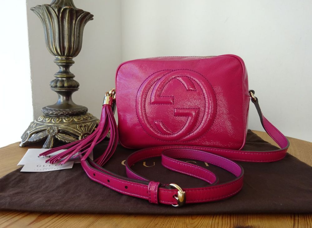 Gucci Soho Disco Crossbody Shoulder Bag in Fuschia Pink Soft Naplak Patent 