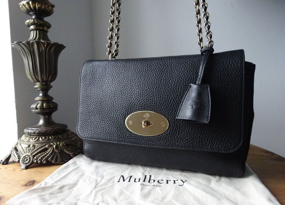 Mulberry Lily Medium in Black Soft Grain Leather with Shiny Gold Hardware
