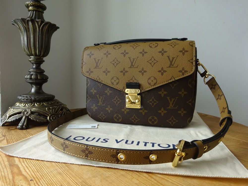 Louis Vuitton Pochette Métis in Monogram Reverse - SOLD