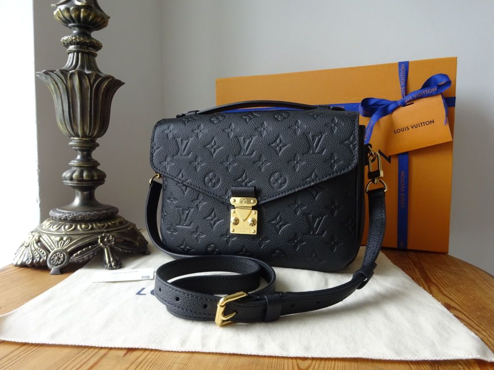 Louis Vuitton Metis Pochette Noir. Black. Shoulder bag
