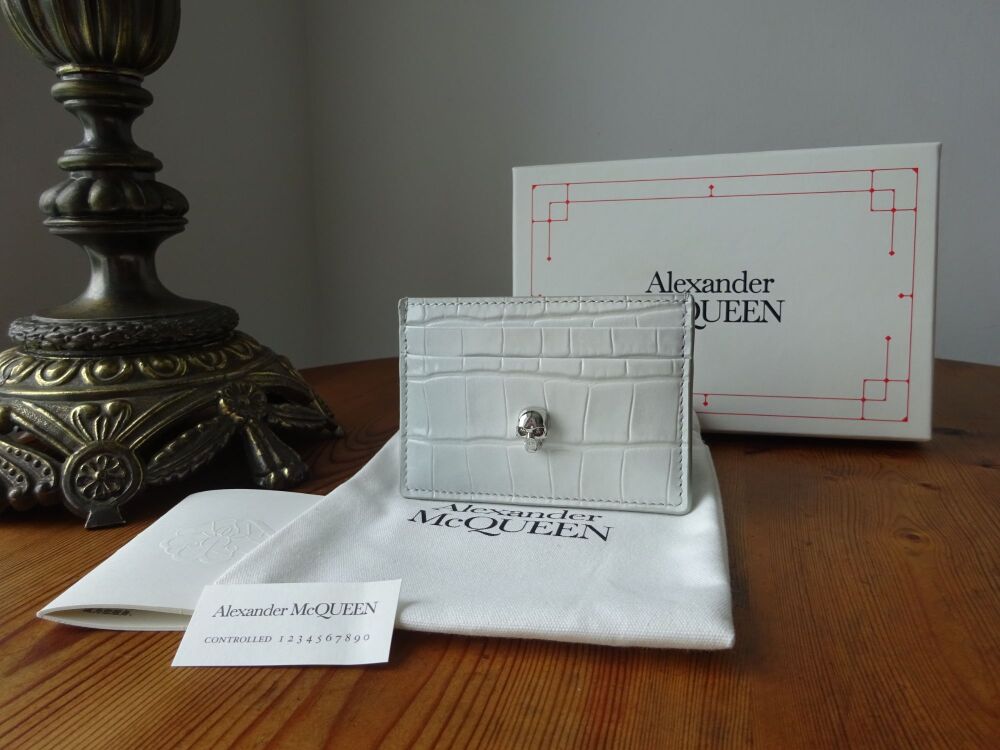 Alexander McQueen Skull Card Slip Holder in Light Grey Croc Embossed Leathe