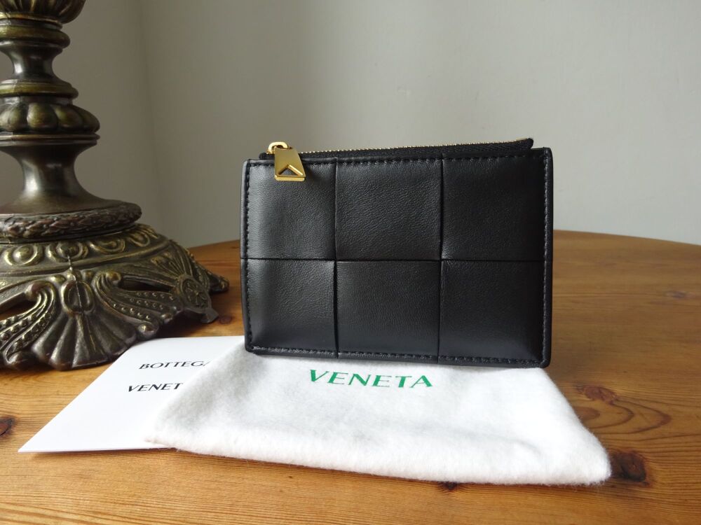 Bottega Veneta Cassette Zipped Card Case in Nero Calfskin