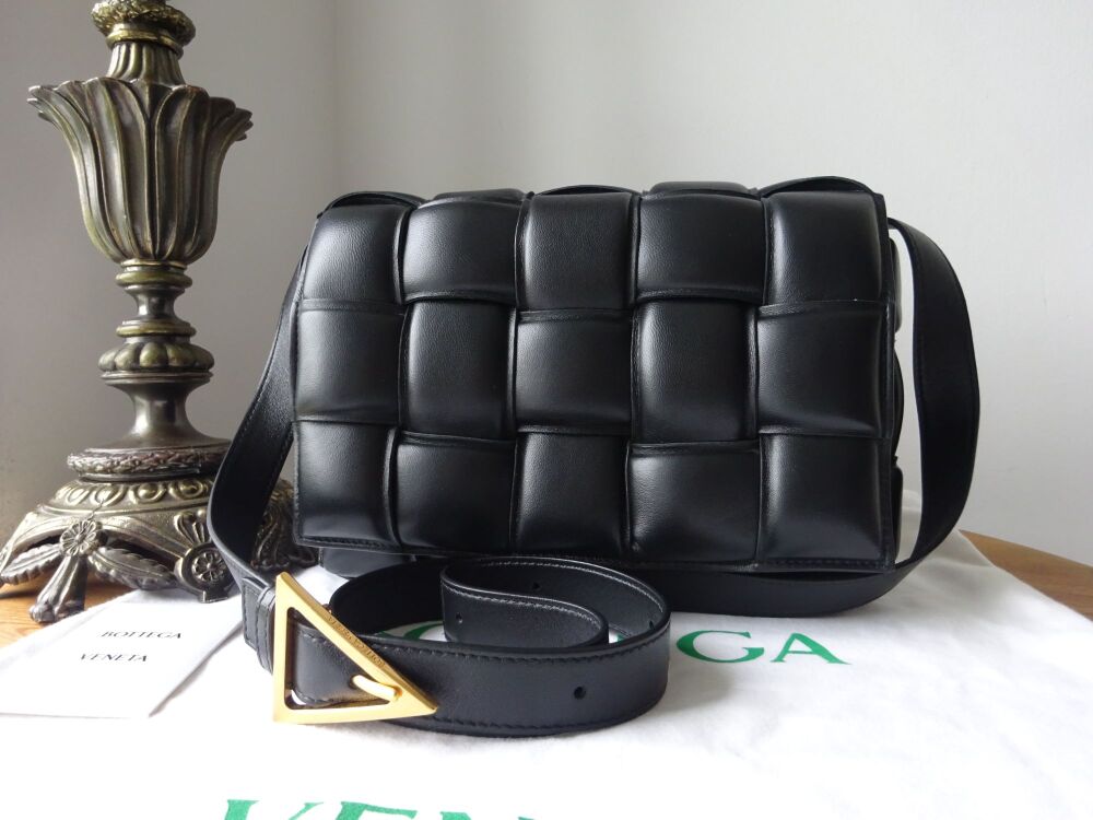 Bottega Veneta Padded Cassette Classic Shoulder Bag in Nero Intrecciato Lam