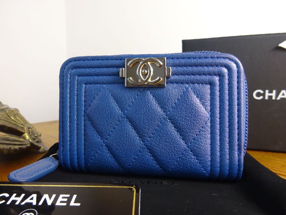 Chanel Boy Small Zip Around Wallet Coin Purse in Iridescent Blue As New (