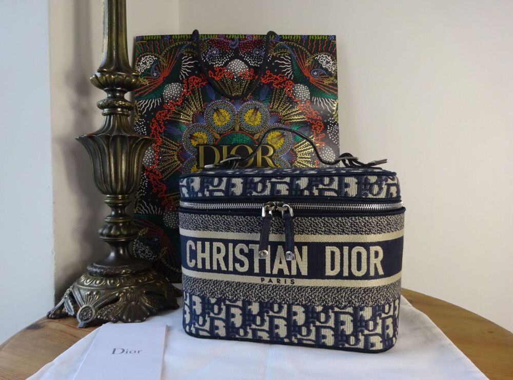 Dior DiorTravel Vanity Case in Blue Dior Oblique Embroidered Monogram