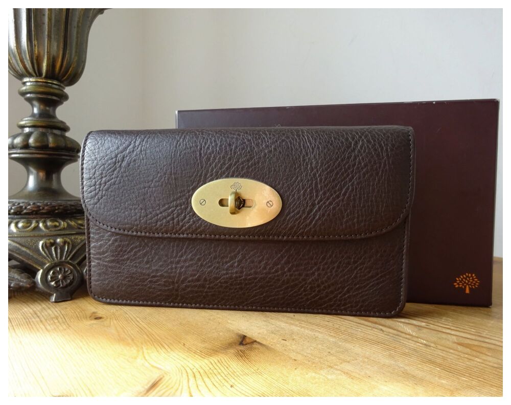 Mulberry Classic Postman's Long Locked Purse Wallet in Chocolate Natural Le