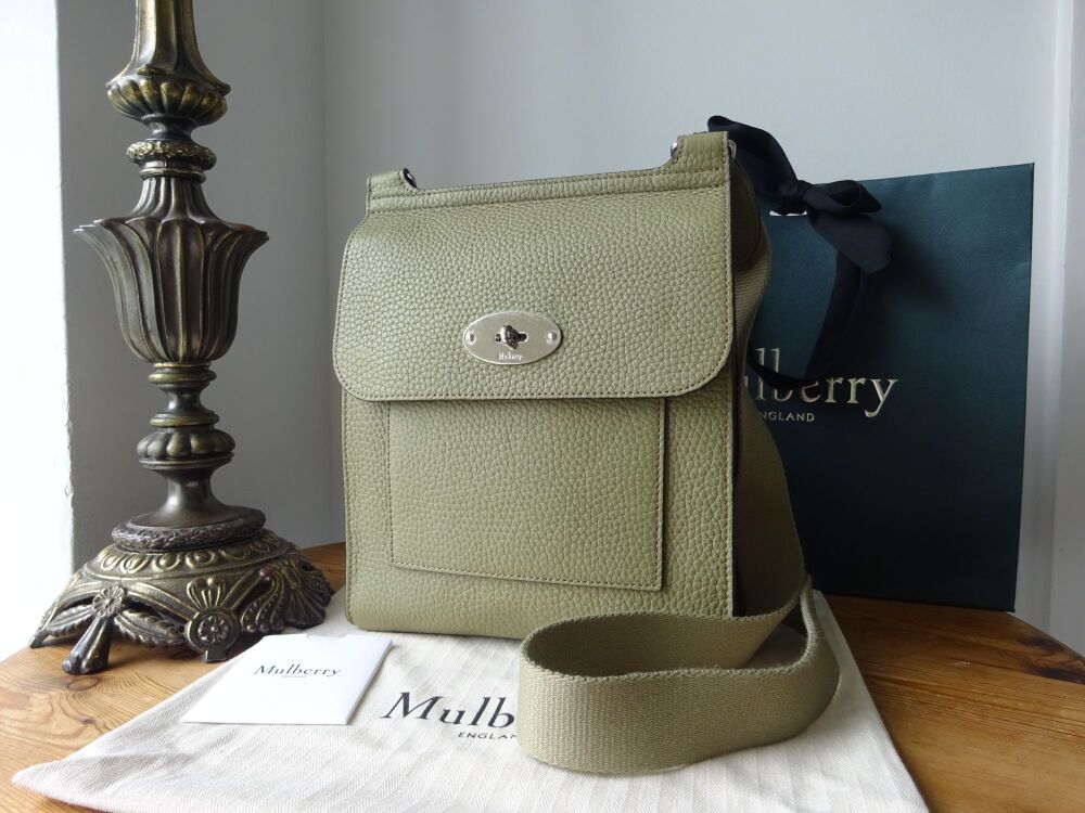Mulberry Antony in Summer Khaki Heavy Grain with Silver Hardware - New