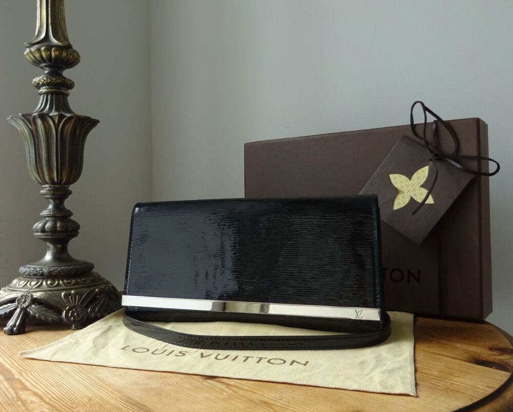 Louis Vuitton Sevigne Shoulder Clutch in Epi Noir Electrique with Shiny Silver Hardware