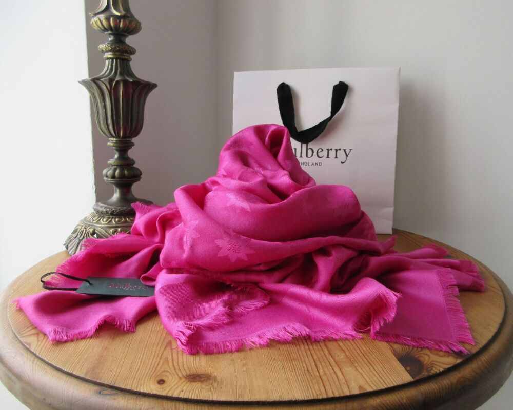 Mulberry Monogram Star Jacquard Large Square Wrap Scarf in Mulberry Pink Silk & Wool - As New