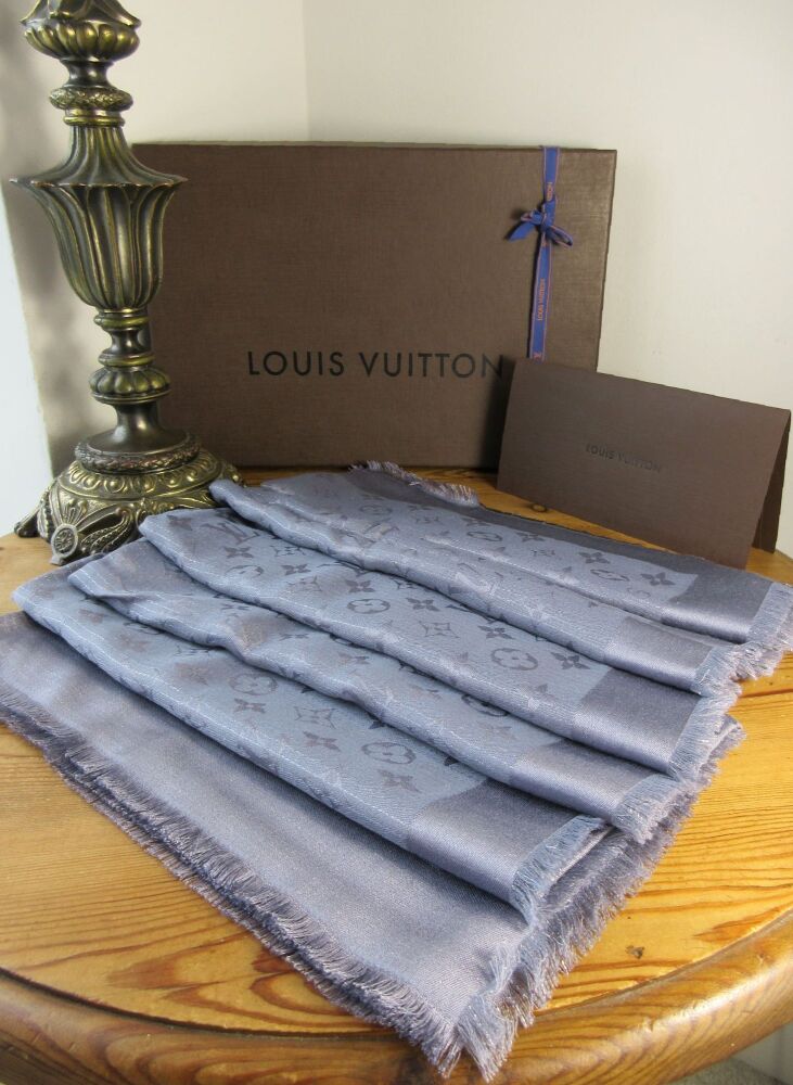 Louis Vuitton Monogram Glimmer Shawl Scarf in Gris Bleu - As New*