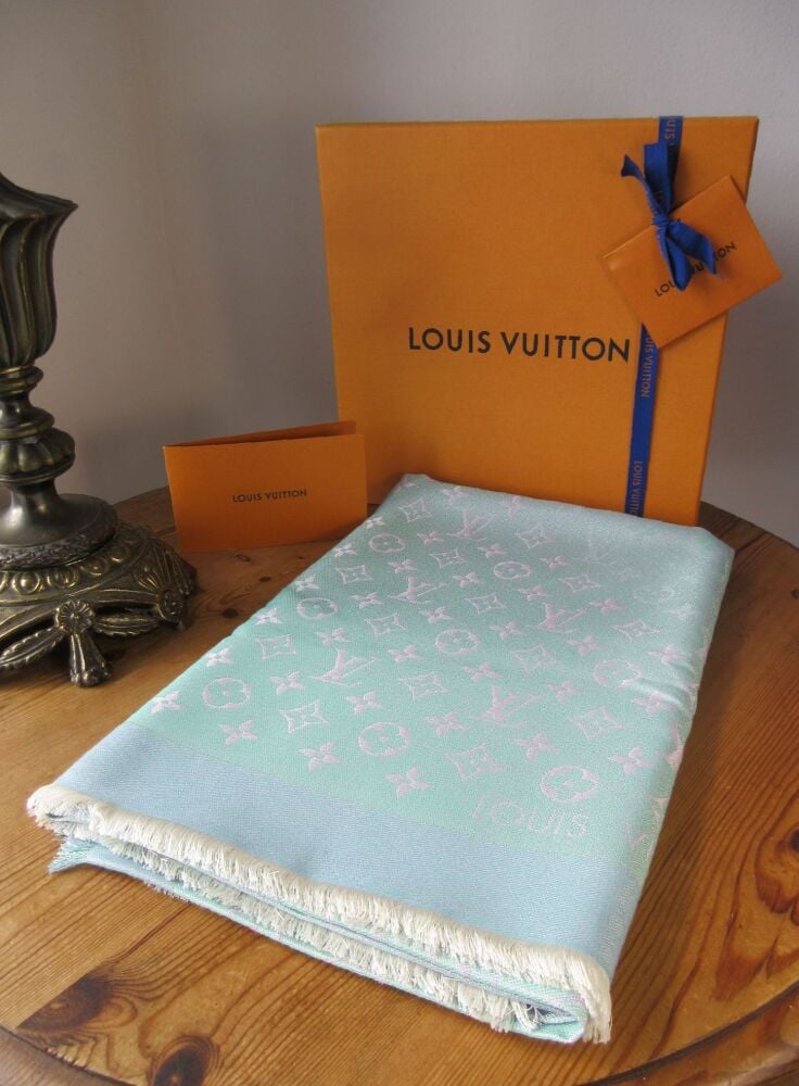 Louis Vuitton Monogram Shine Rainbow Châle Shawl in Iridescent Turquoise Purple - New*