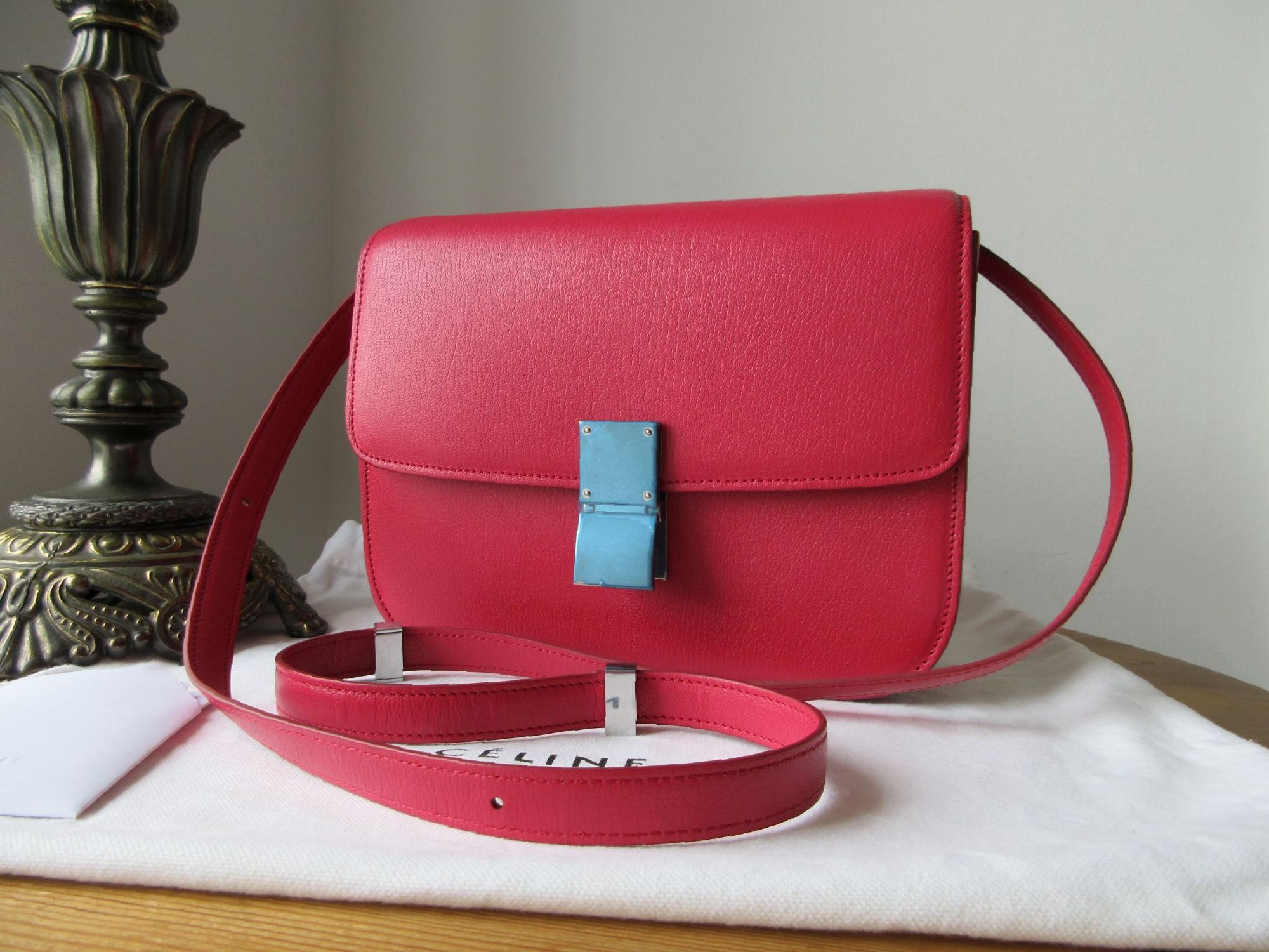 CÃ‰LINE Medium Classic Box Bag in Bicolore Dark Pink Goatskin