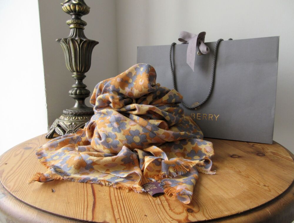 Mulberry Clover Camo Printed Wrap in Foggy Grey and Fudge Bamboo Soya Mix