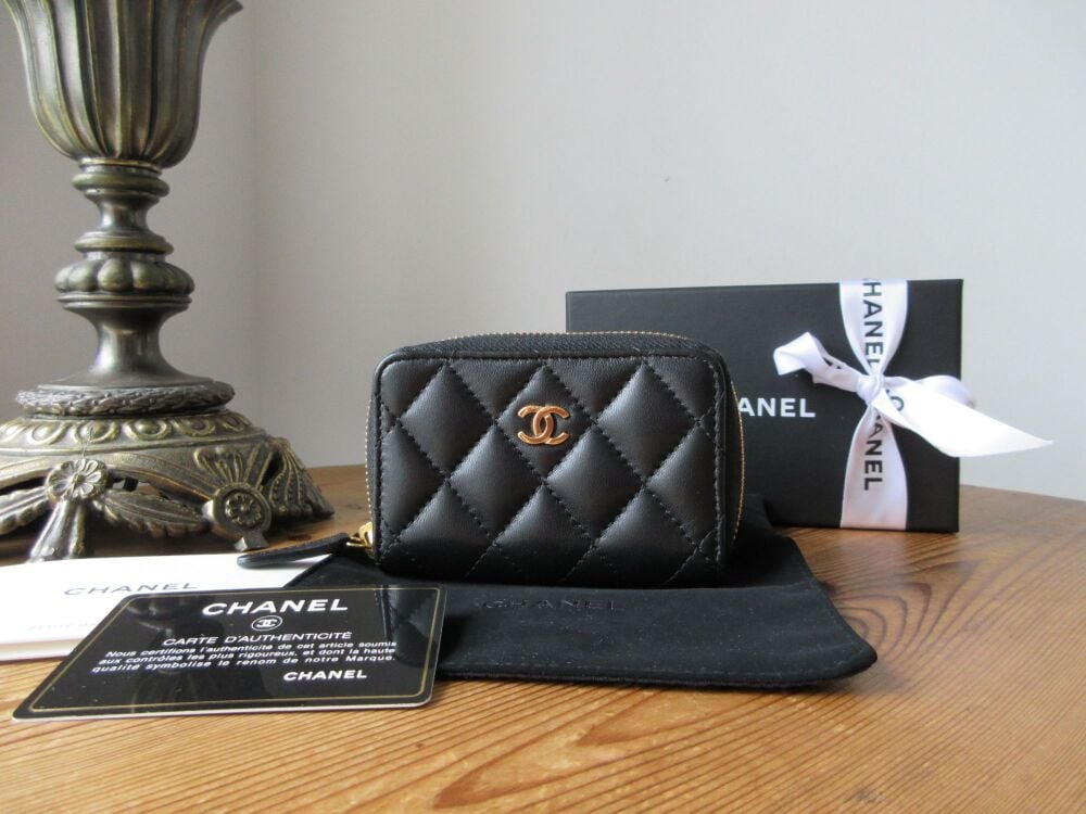 Chanel Classic Small Zipped Coin Purse in Black Lambskin