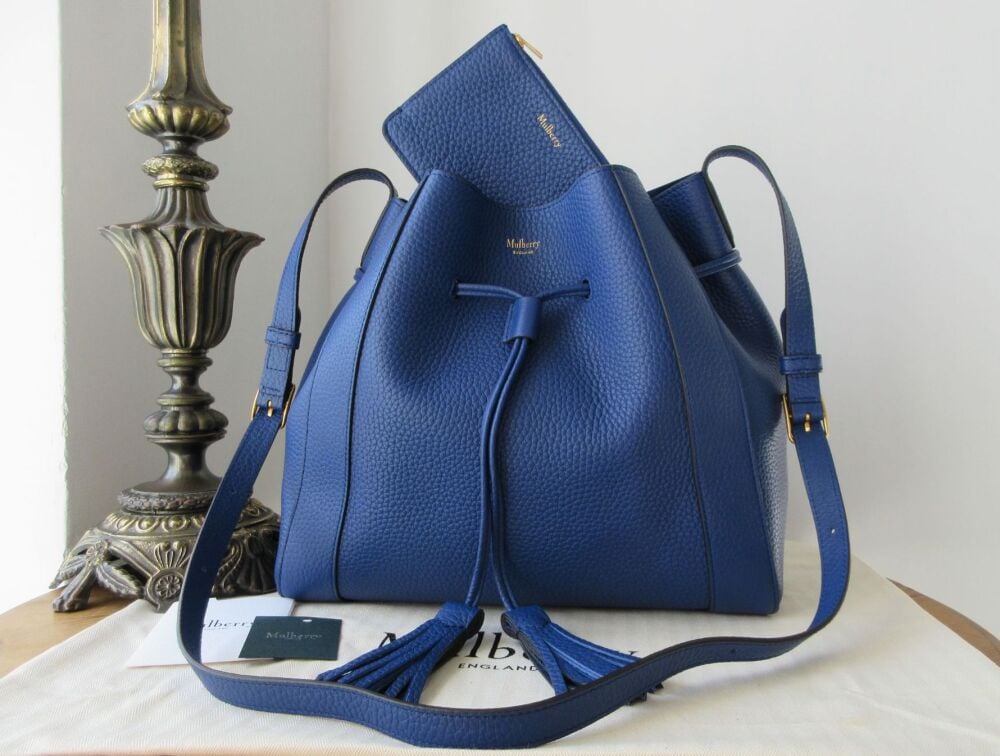 Mulberry Small Millie Tote in Pigment Blue Heavy Grain