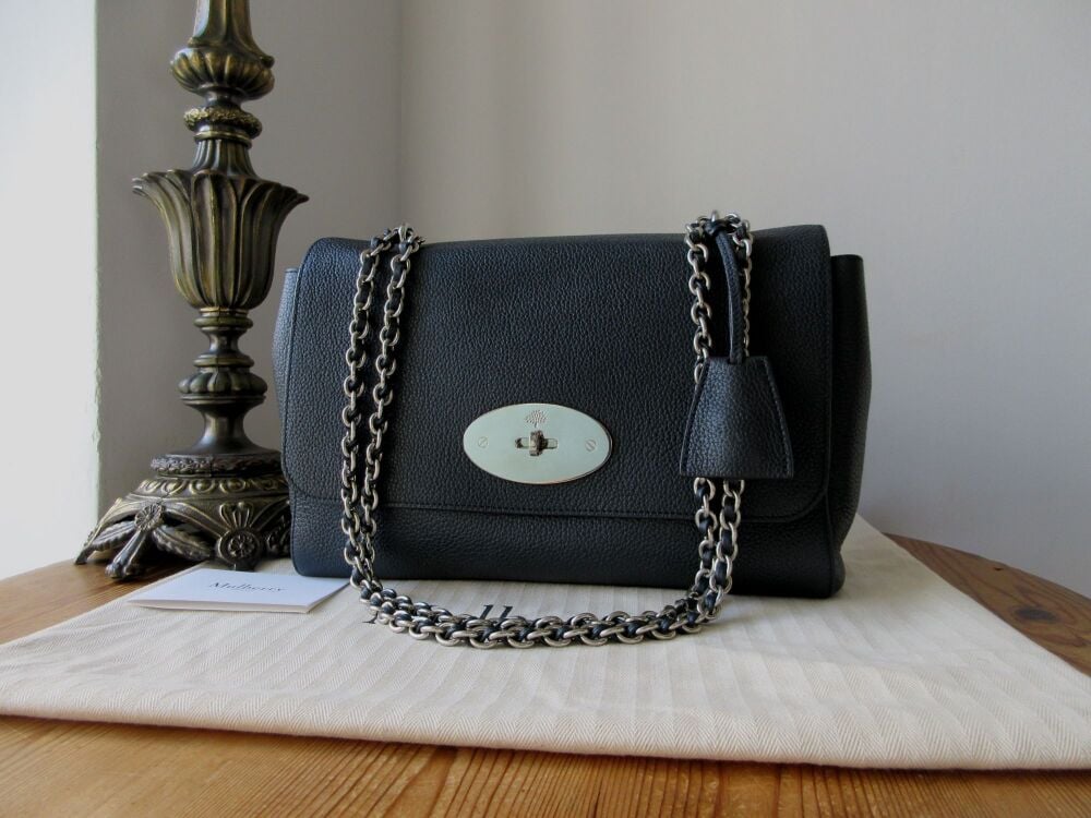 Mulberry Medium Lily in Midnight Blue Small Classic Grain with Brushed Silver Hardware