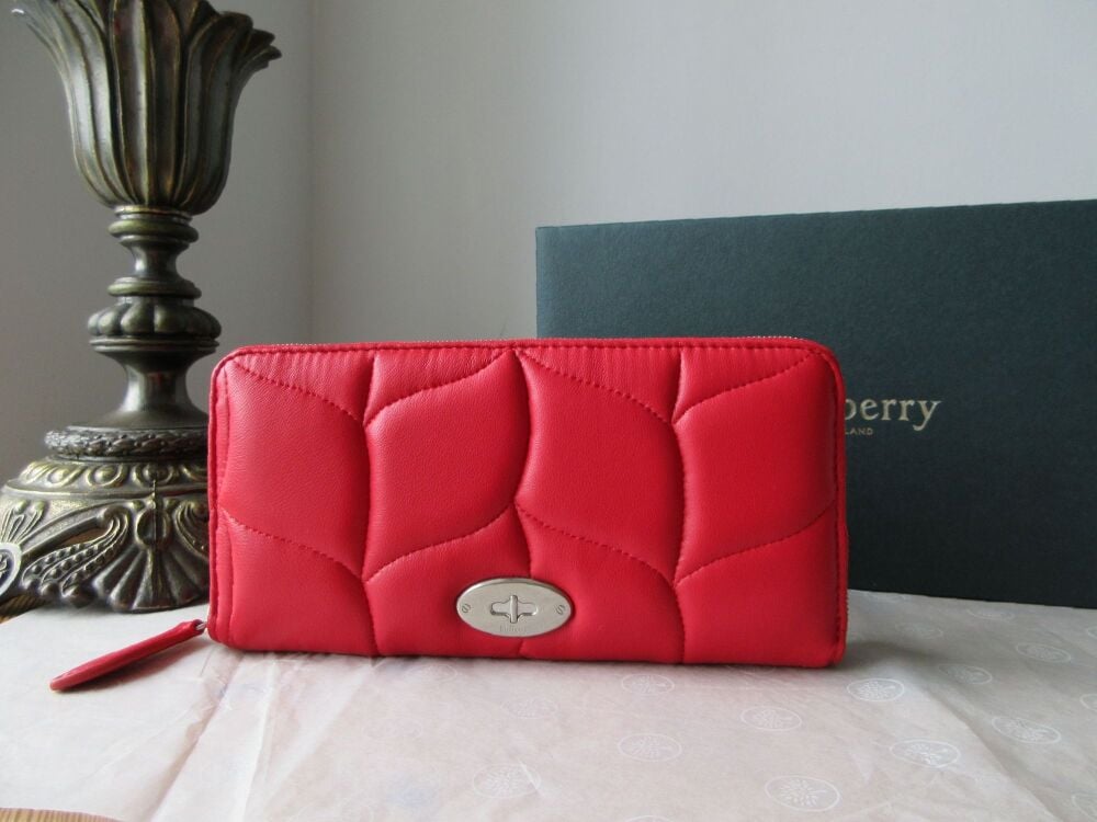 Mulberry Softie Long Zip Around 8 Card Wallet in Lancaster Red Quilted Calf Nappa - New*